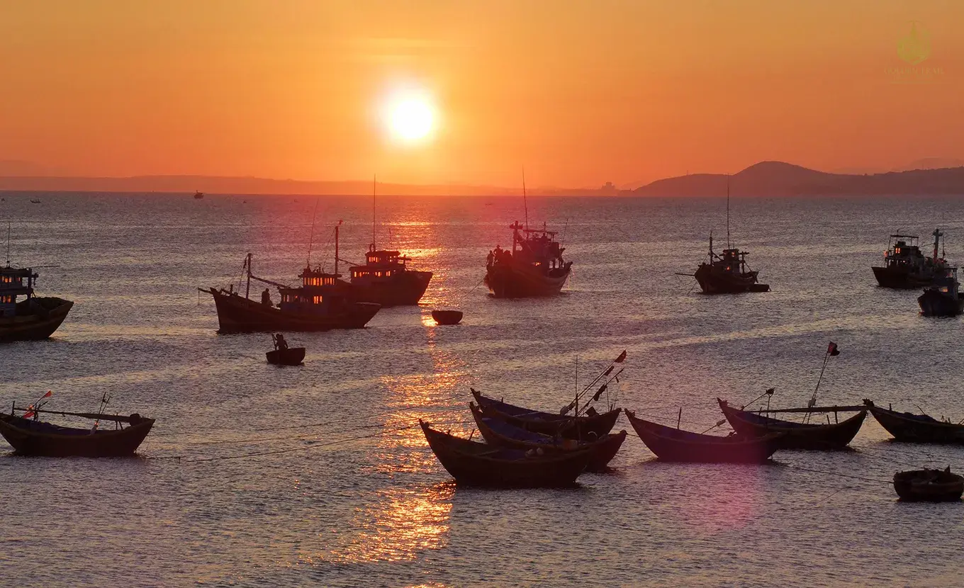 7-Day Southern Vietnam Gems: Saigon, Mekong Delta Culture, & Mui Ne Beach Retreat